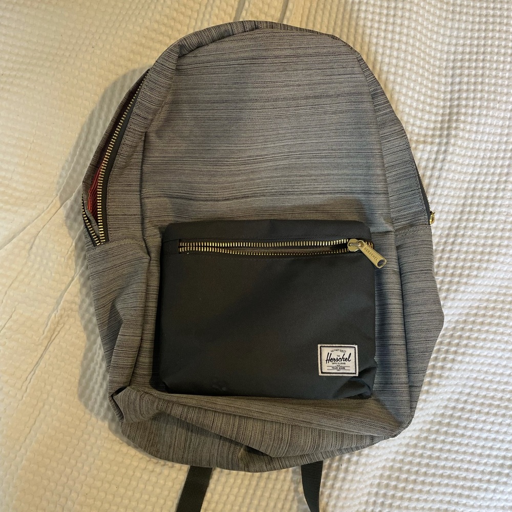 Hershel grey and gold book bag